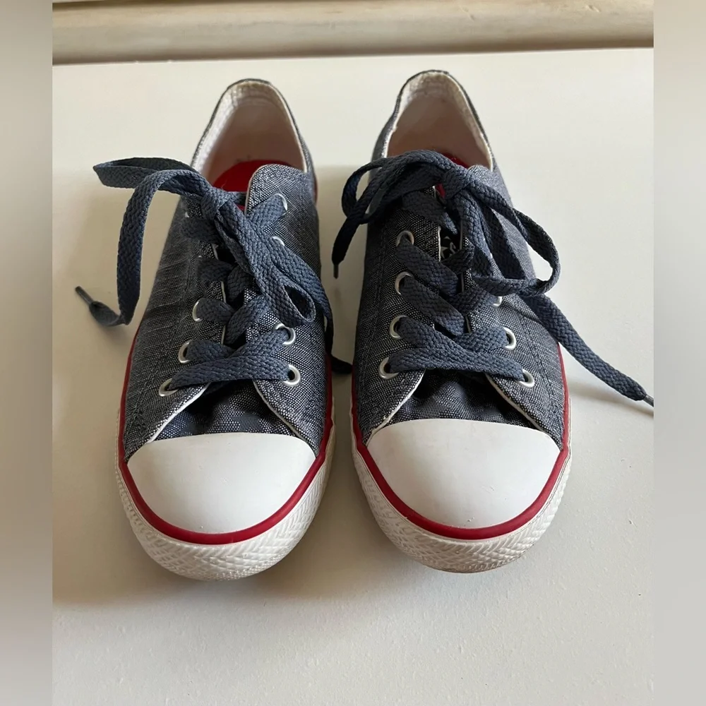 Converse All Star Chucks Low Top Blue Denim Women's Shoe Size 5